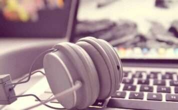 The Brave and the Bold – The Flash VS The Arrow